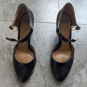Mary Jane heels, black 9.5